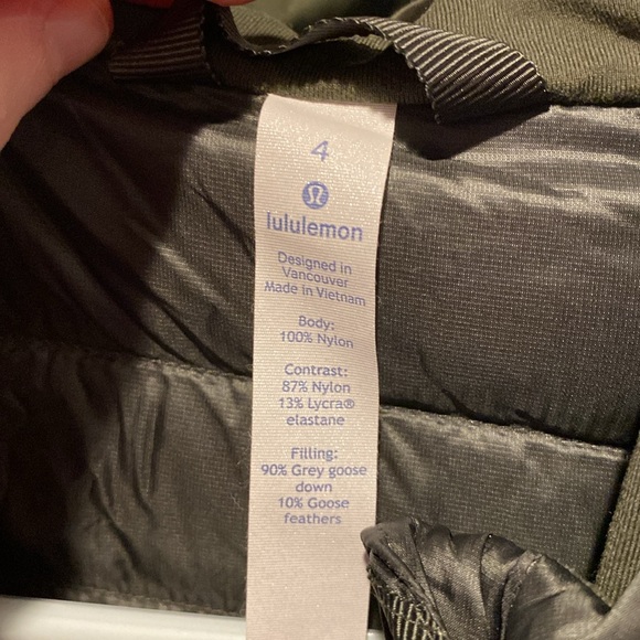 Lululemon dark green lightweight puffer jacket. Women size 4. - Picture 2 of 3